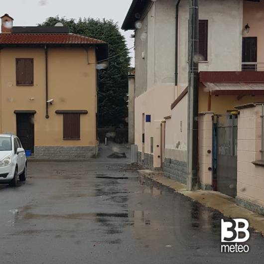 Ha nevicato fino a poco fa e ora piove....