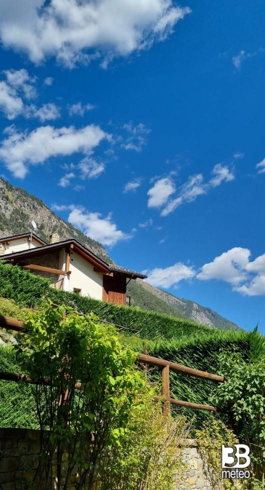 villaggio delle alpi