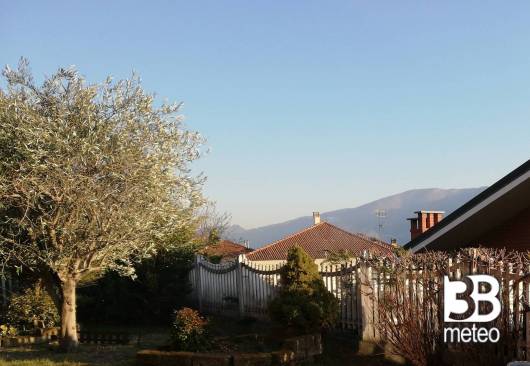 Sole e leggera brezza