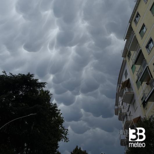 Mammatus su roma zona appia