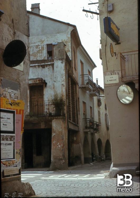 Via caviglione