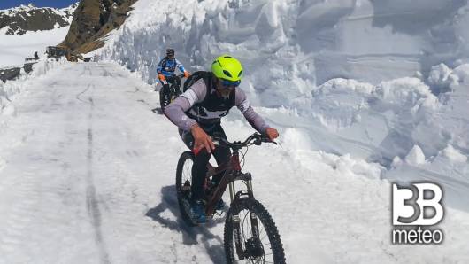 Discesa passo gavia versante camuno