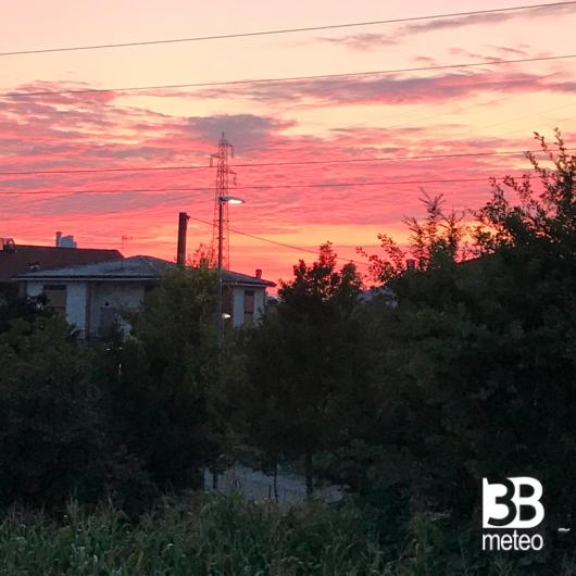 Rosso di sera nel tempo si spera