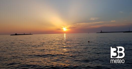 Livorno - tramonto dai bagni tirreno