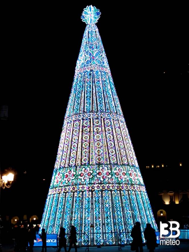 Piazza Castello a Natale