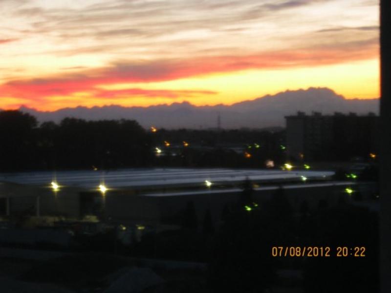 montagne al tramonto dal mio terrazzo