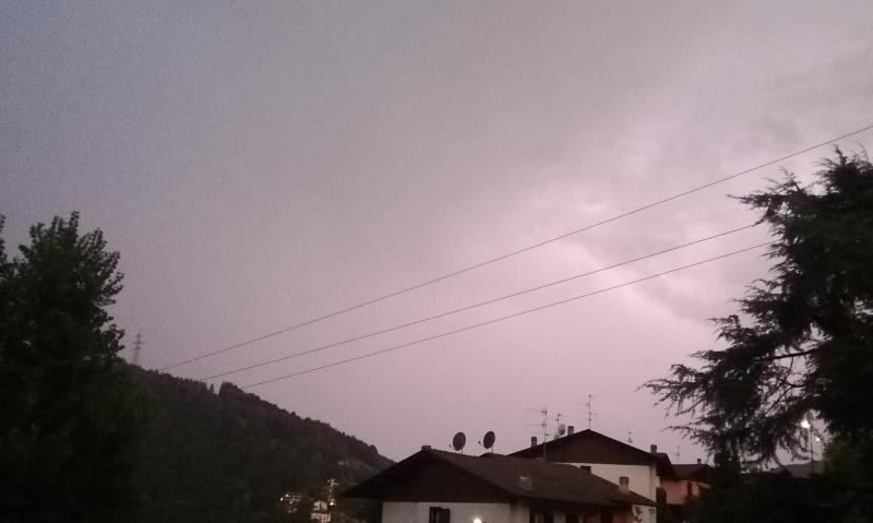 ama vicino temporale a sud ovest
