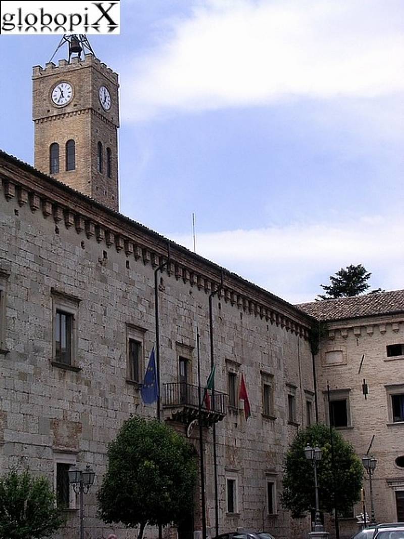 Palazzo Acquaviva
