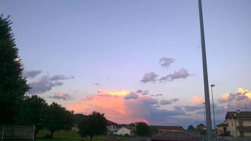 il tramonto di giugno tra le nubi-meteoreporter lorenzo borsetto
