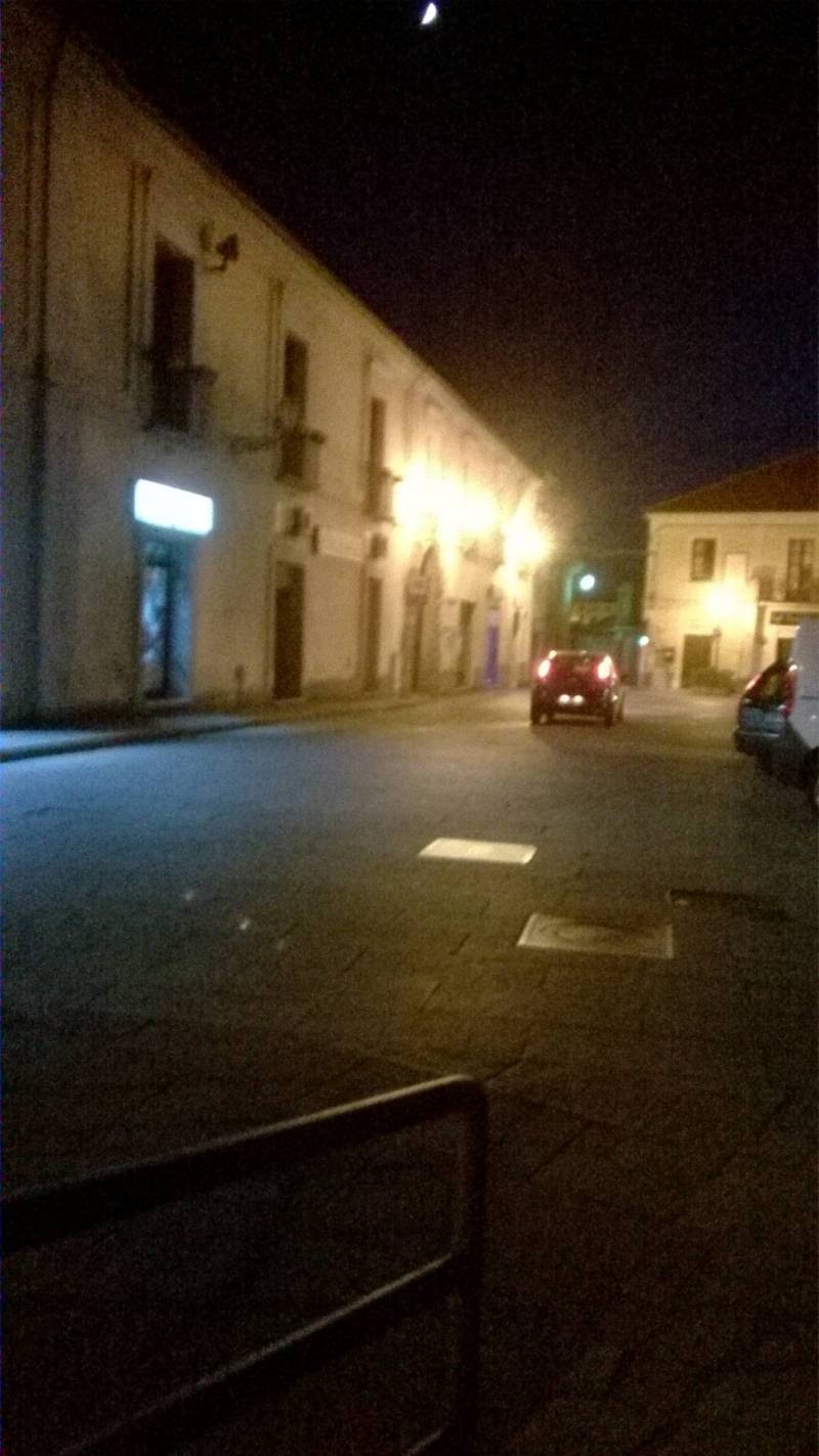 piazza Dante di notte