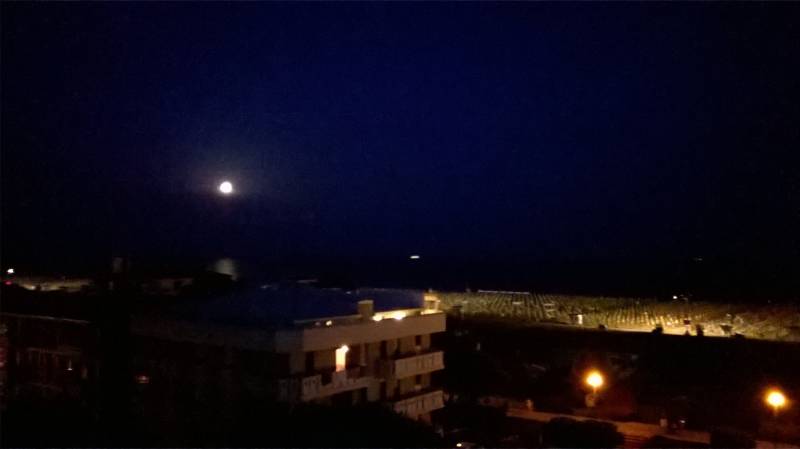 spiaggia settore Maya con luna piena
