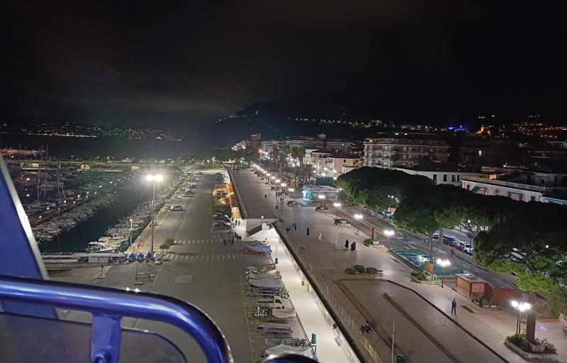 Chiavari di notte