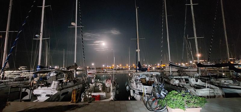 luna piena al porto