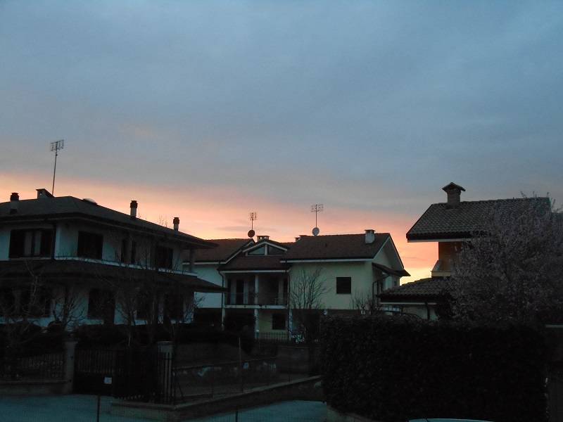 Lo stupendo tramonto su Borgo San Dalmazzo