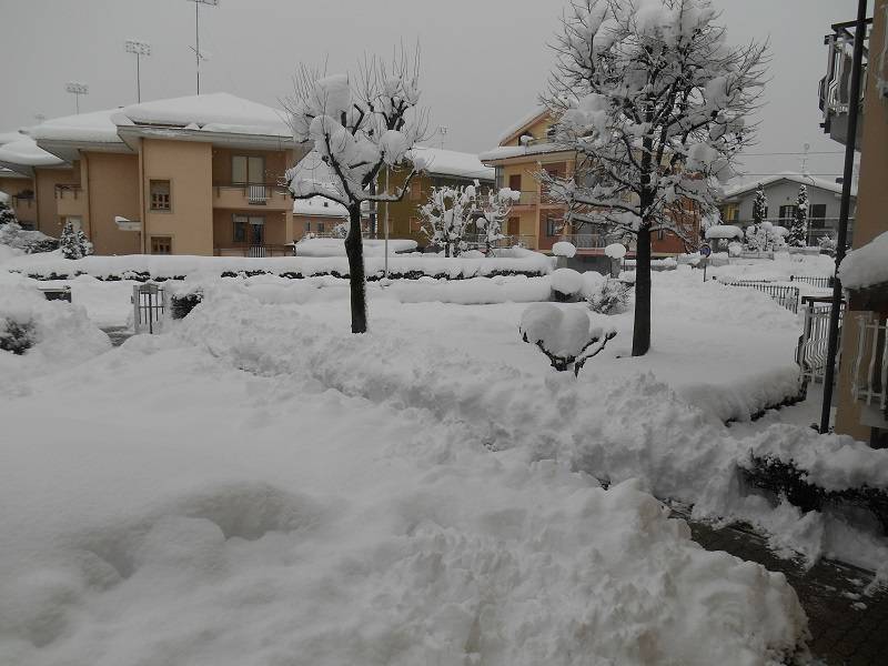 Venerdi 6 febbraio 2015 con 80 cm di neve su Borgo San Dalmazzo
