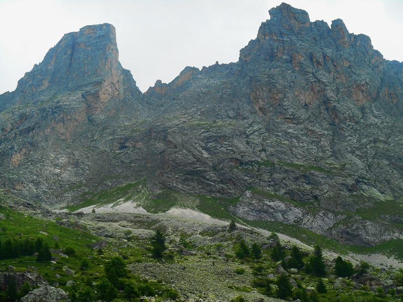 La Rocca Provenzale sembra le Dolomiti