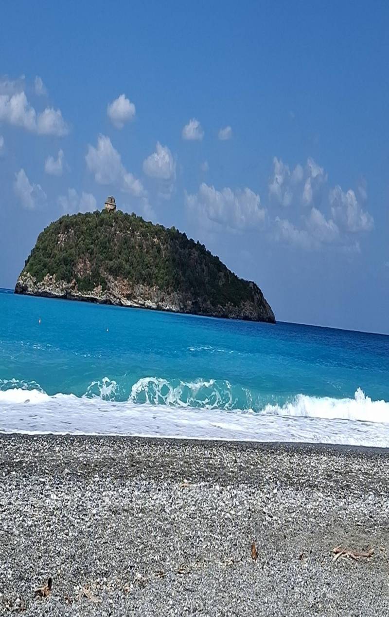 lido delle sirene isola di cirella