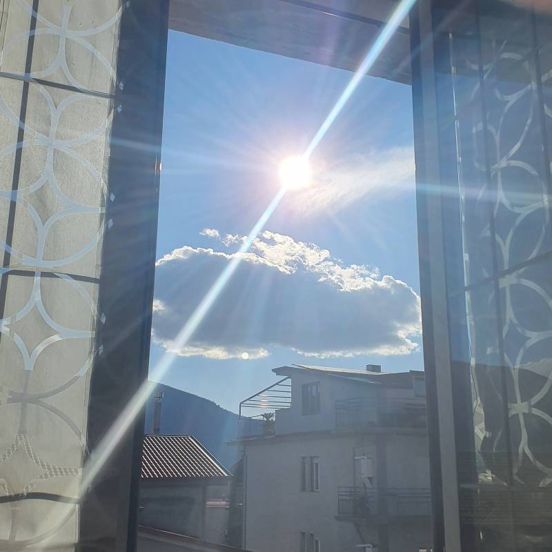 Forse non rilevano bene la temperatura...qui sono almeno 25 gradi