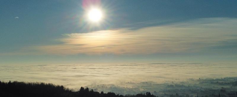 nebbia agli irti colli della vallata di Cumiana