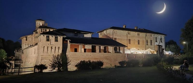 castello Pagazzano notturno
