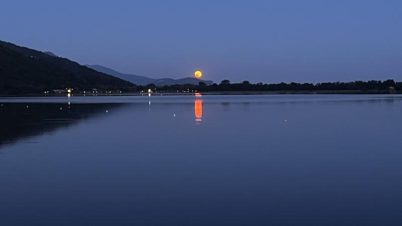 alba di luna piena