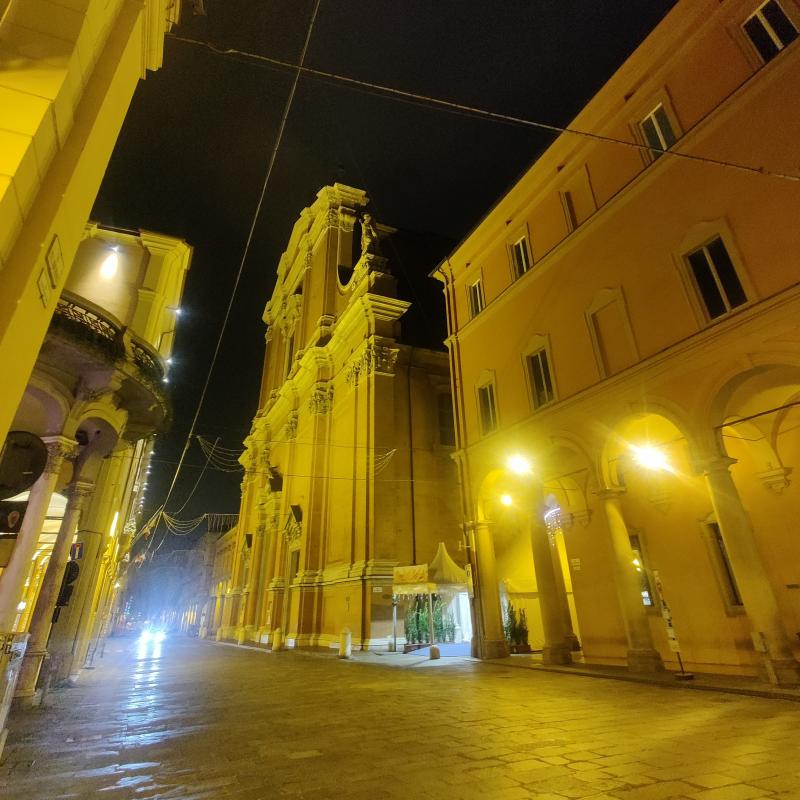 Indipendenza by night