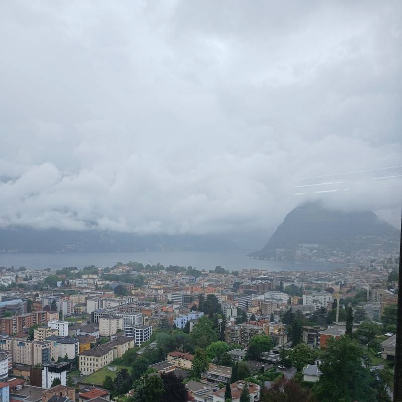 Lago di Lugano e m.te san salvatore