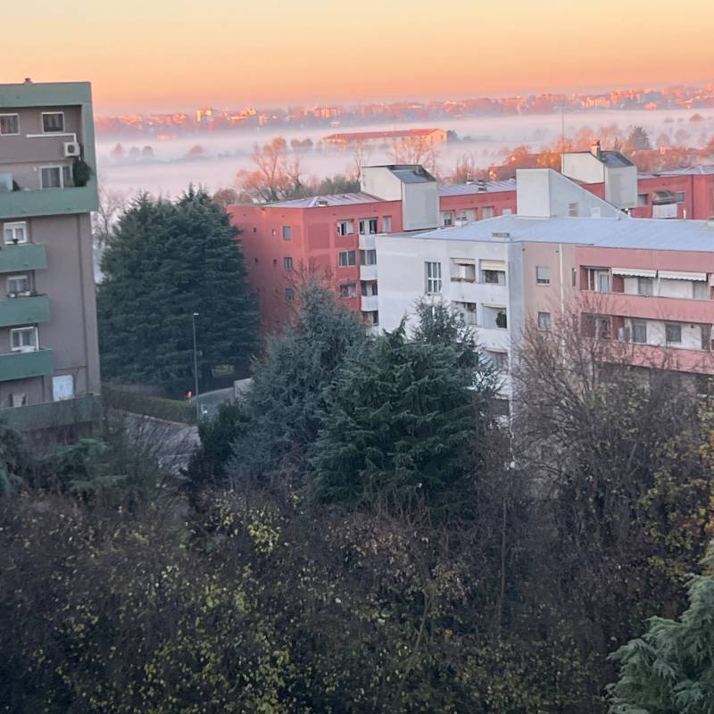 Milano barona il mare di nebbia 271125 carlo