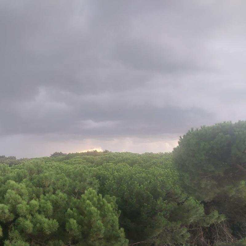 Tempesta in arrivo a Rosolina mare