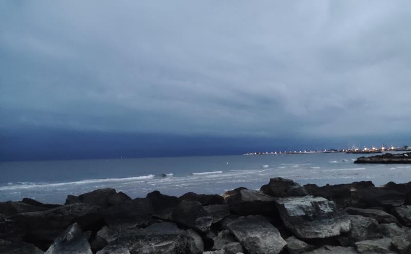 il temporale in arrivo sulla costa