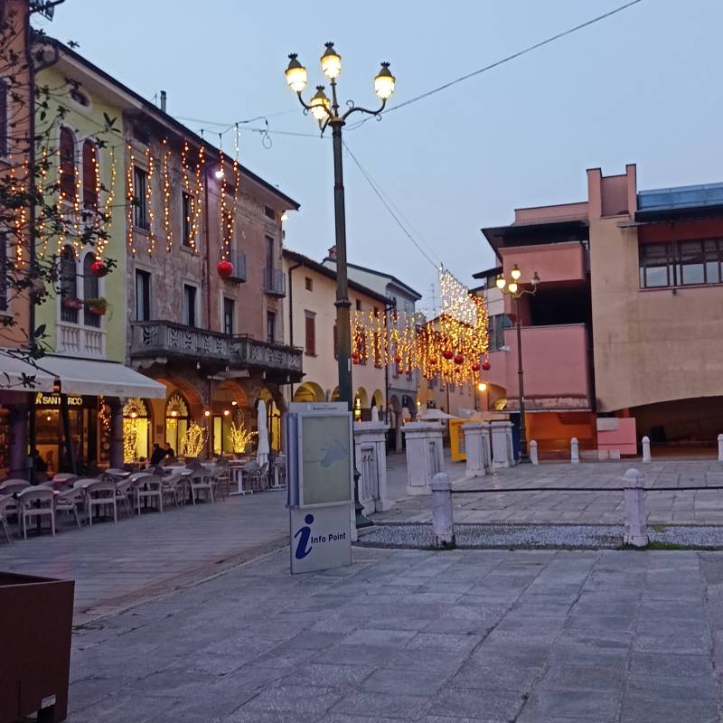 Fotosegnalazione di Romano di lombardia