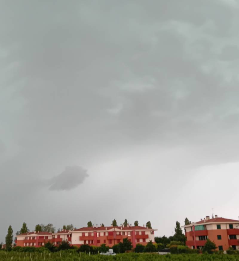 solo pioggia senza vento e' ne' grandine