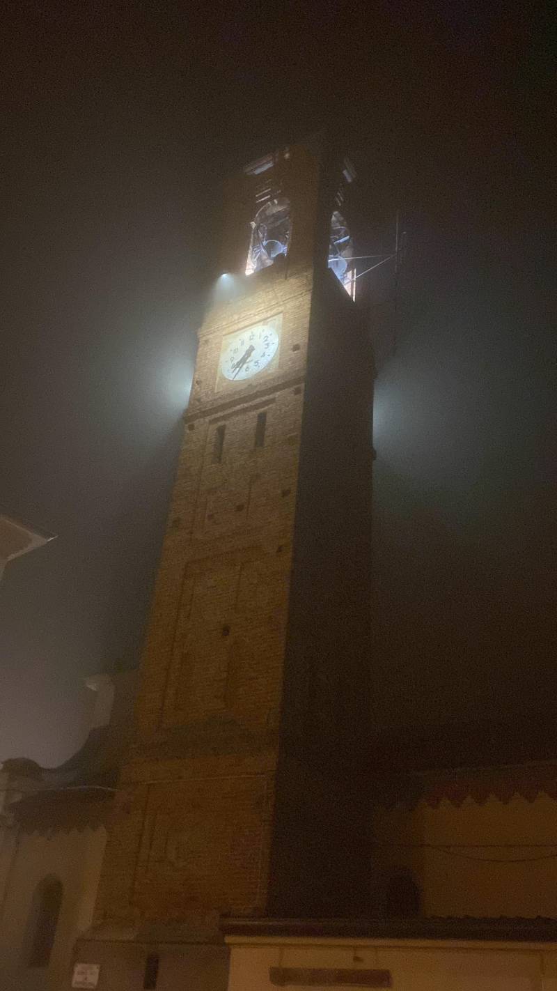 campanile piazza centrale