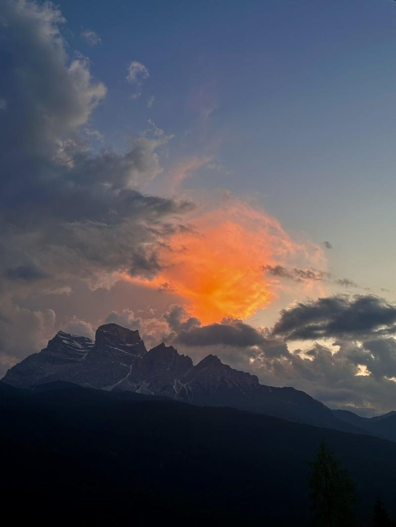 monte pelmo al tramonto