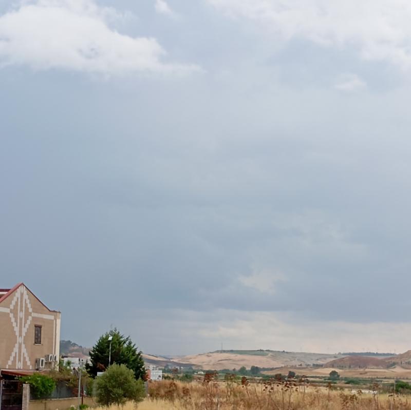 Nuvoloso fulmini e tuoni