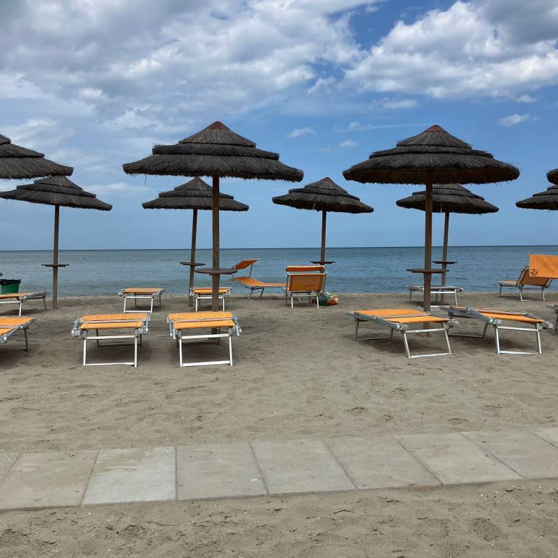 Lido di spina bagno piramidi