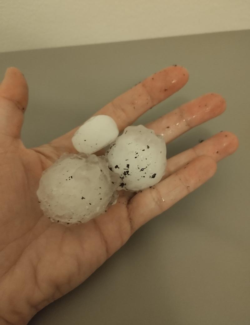 temporale con grandine e vento
