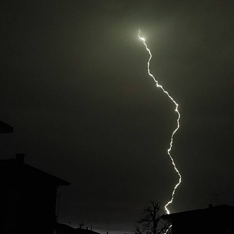 primo temporale dell'anno 1 aprilee non e' un pesce