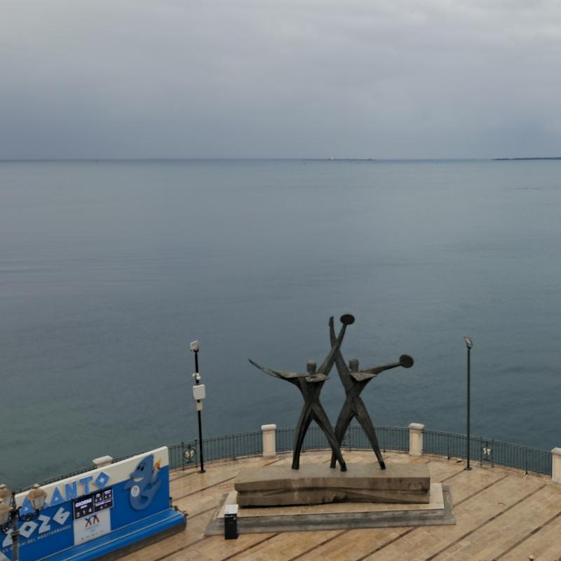 Fotosegnalazione di Taranto citta' vecchio borgo