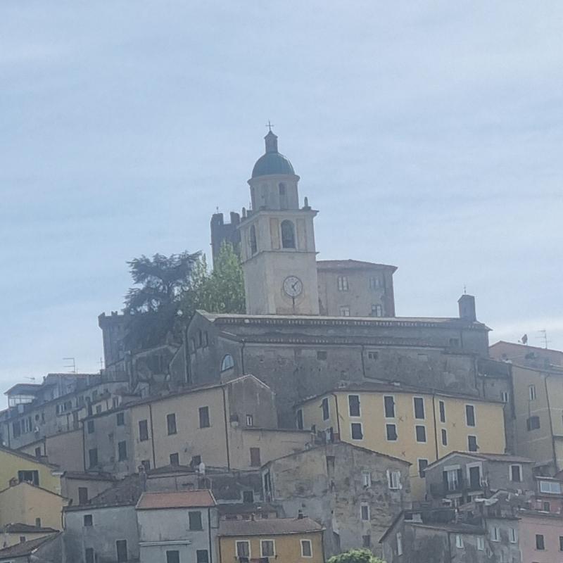 Arcola paese ripresa dal pozzo