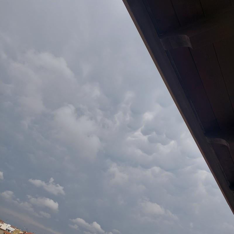 Formazione nuvolosa mammatus