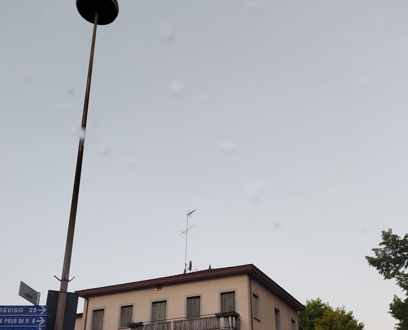 il cielo in estate alle 21.20