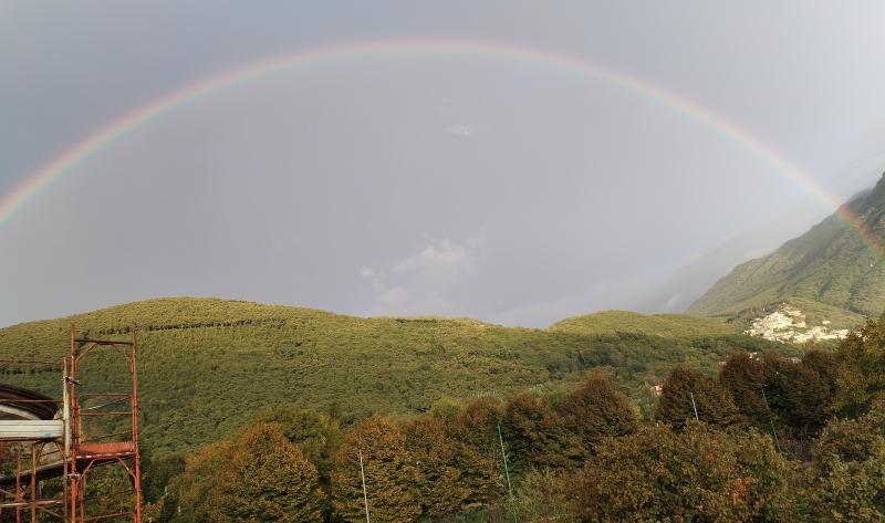 mattina con arcobaleno