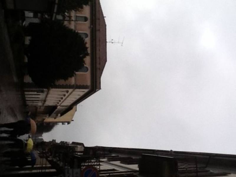 Cielo coperto con pioggia a Vigevano