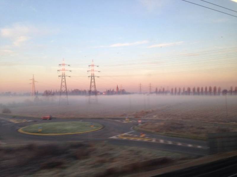 Nebbia pellicolare fuori Milano