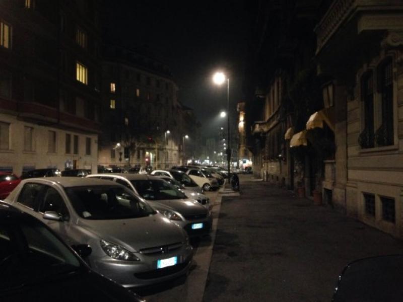 By night via Mercadante Milano 