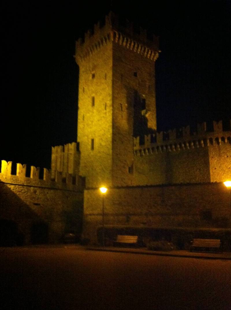 Il Castello Di Notte