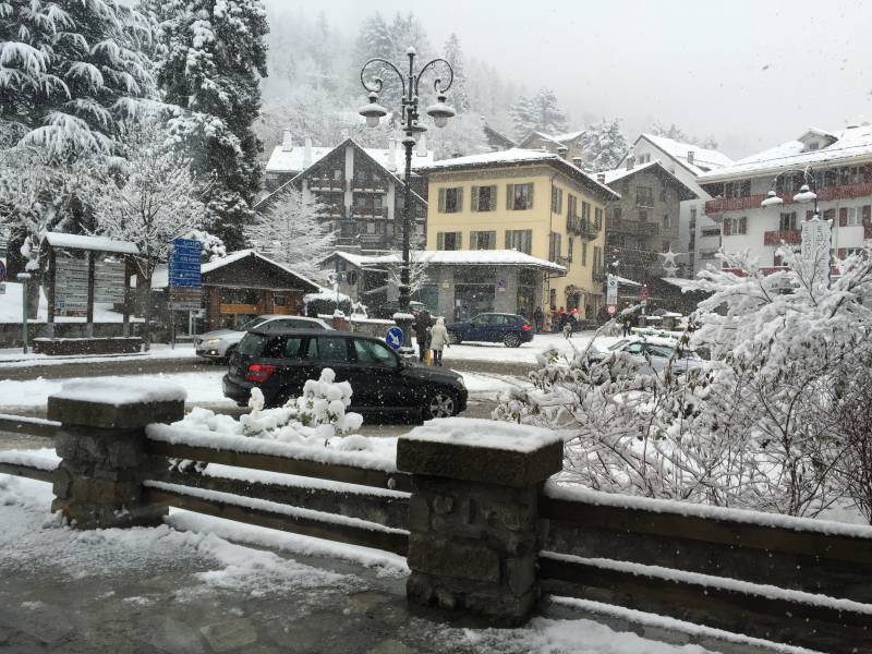 Neve In Paese