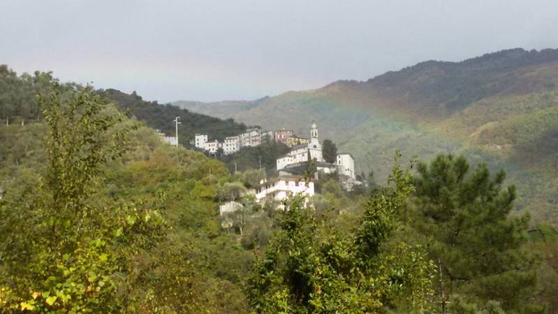 Paese Nell'arcobaleno