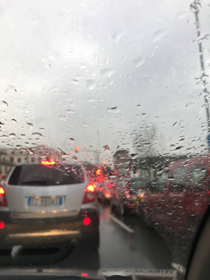 Macchine e pioggia